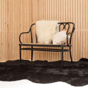 black sexto sheepskin rug